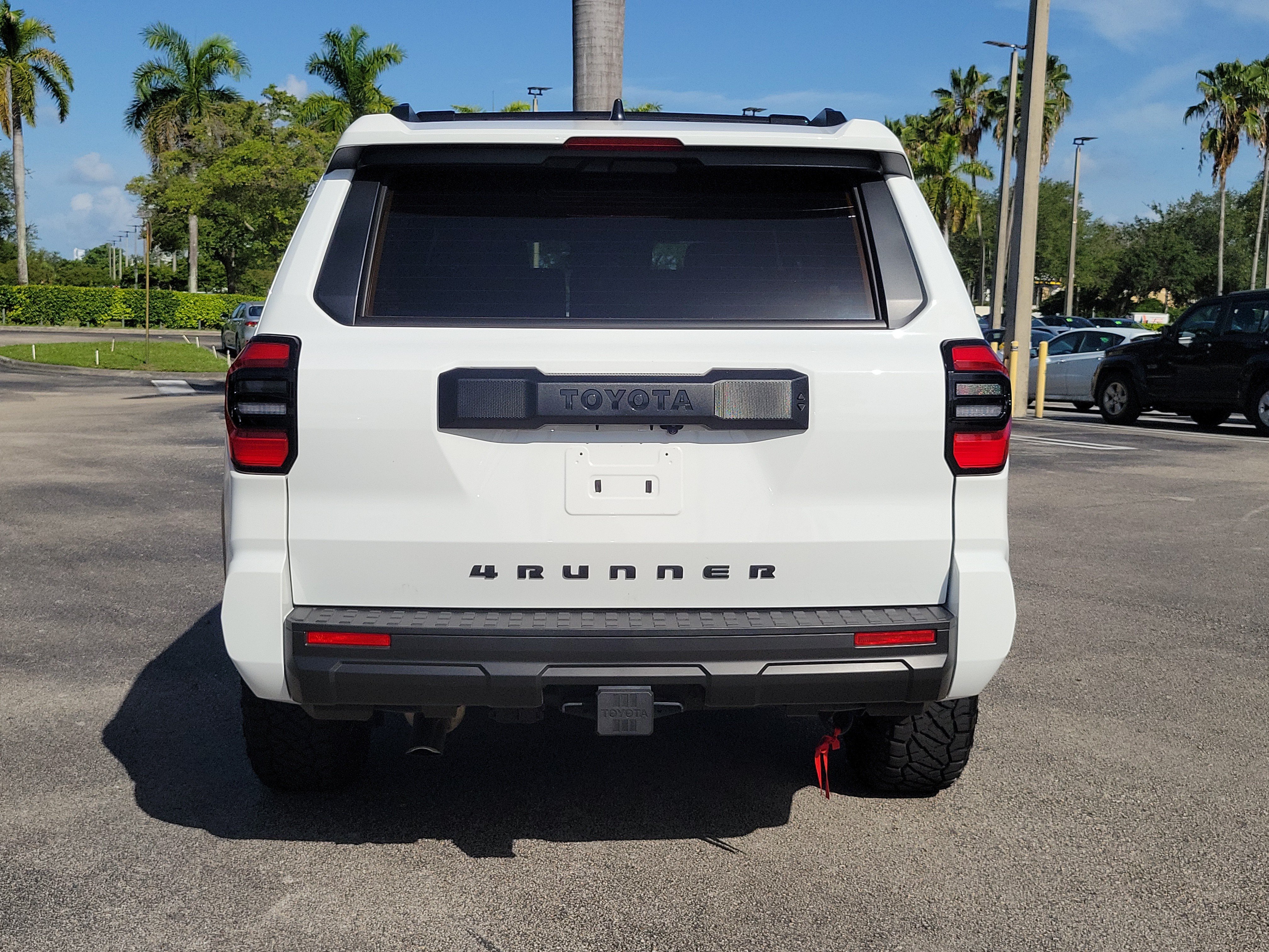 Used 2025 Ice Toyota SR5 image 6