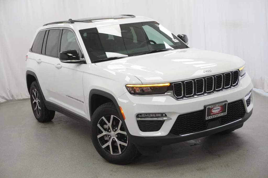 Used 2025 White Jeep Limited image 9
