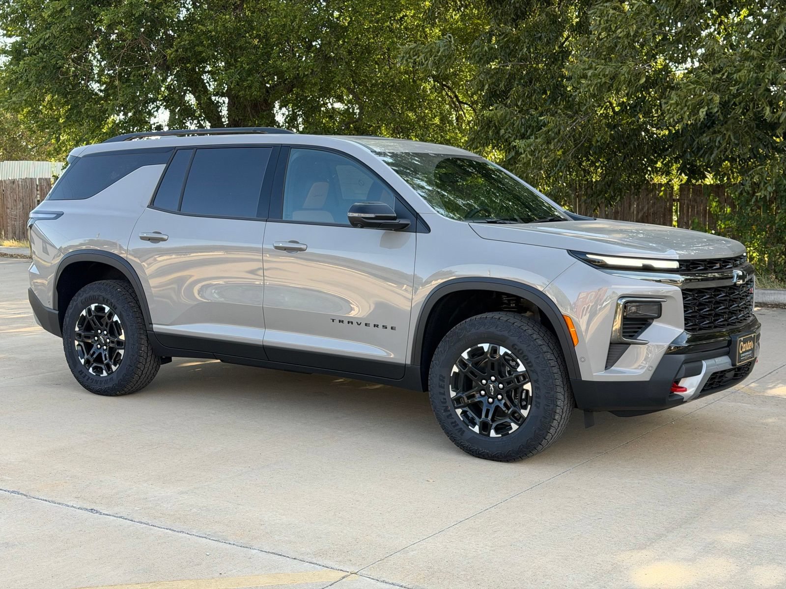2027 Chevrolet Traverse Z71 - Photo 2