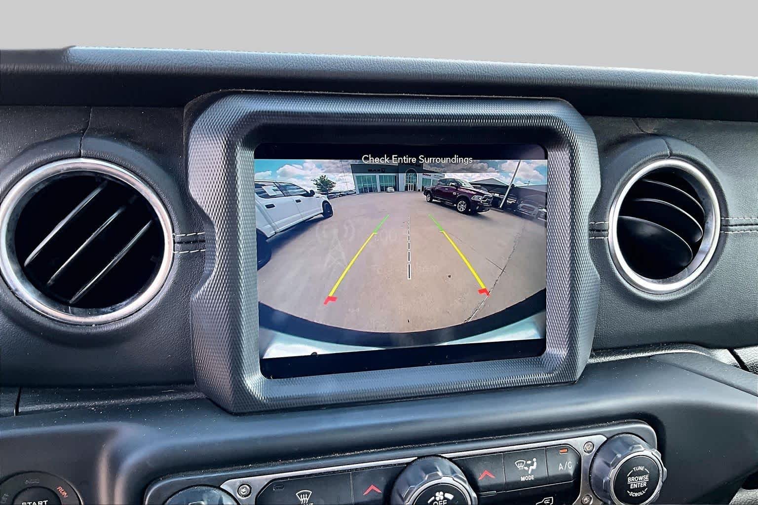 Used 2021 Snazzberry Pearlcoat Jeep Unlimited Sahara image 24