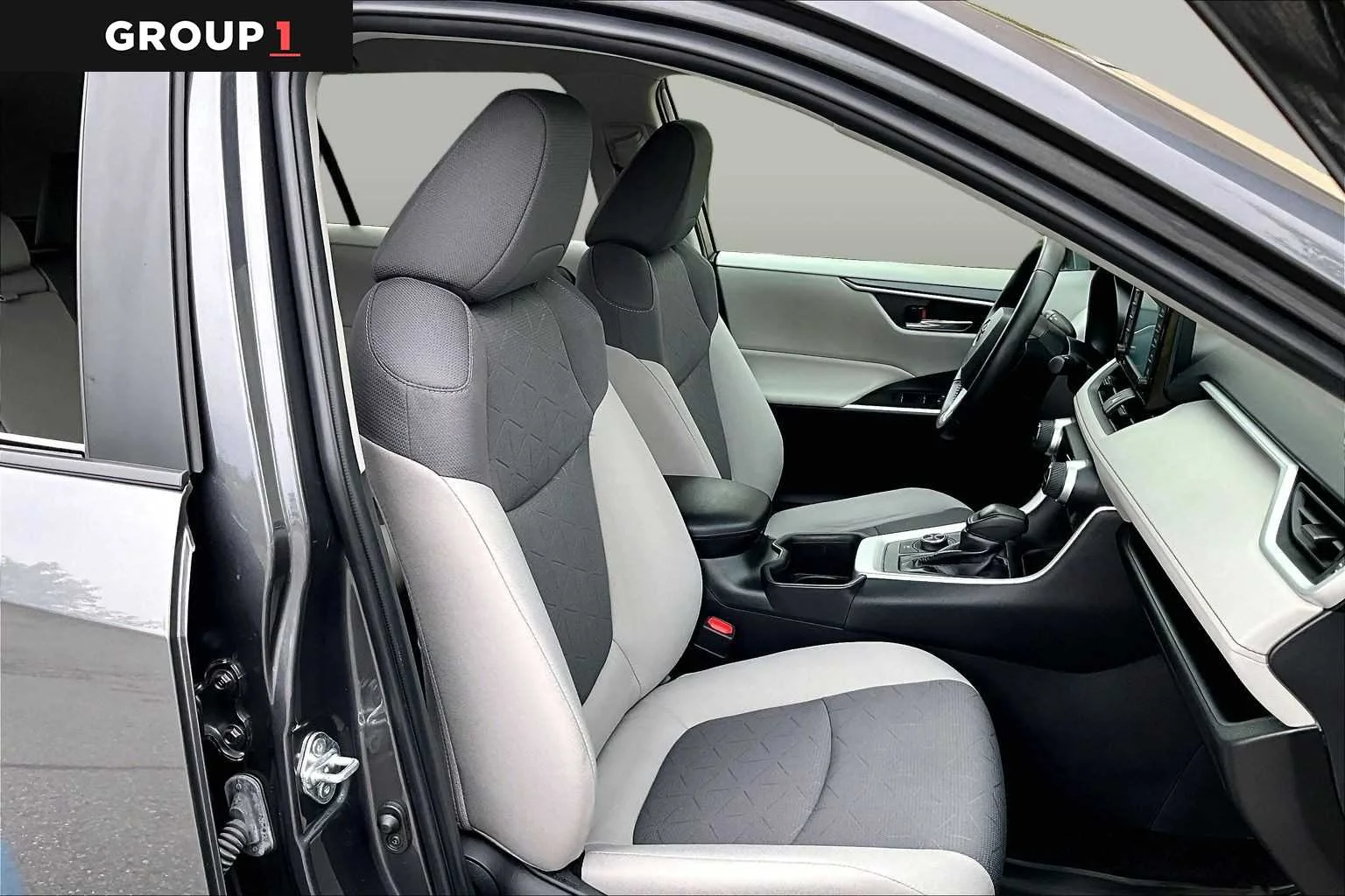 Used 2022 Magnetic Gray Metallic Toyota Hybrid XLE image 8