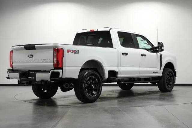 New 2026 Oxford White Ford F-350® XL image 26