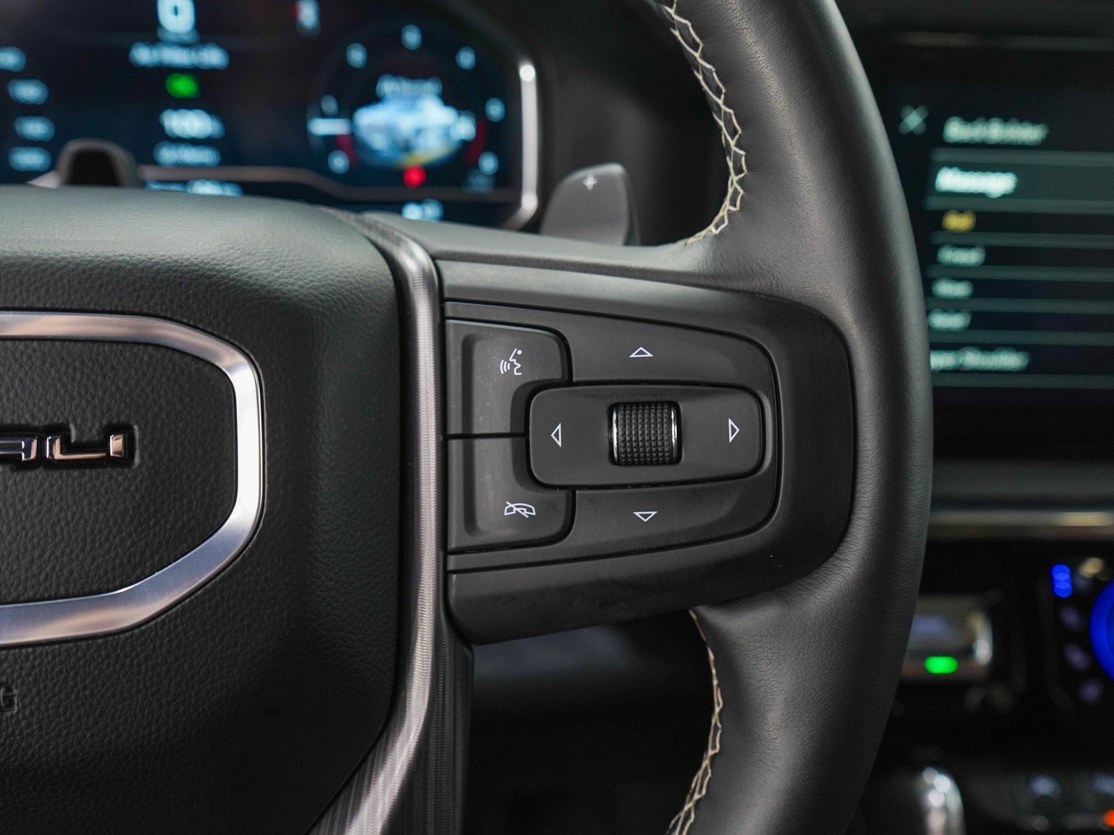 Used 2025 Black GMC Denali Ultimate image 29