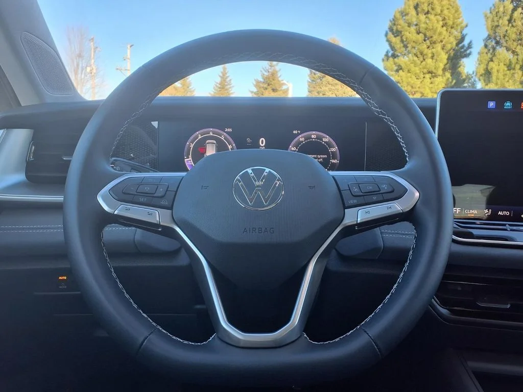 New 2026 platinum gray metallic Volkswagen 2.0T SE image 12