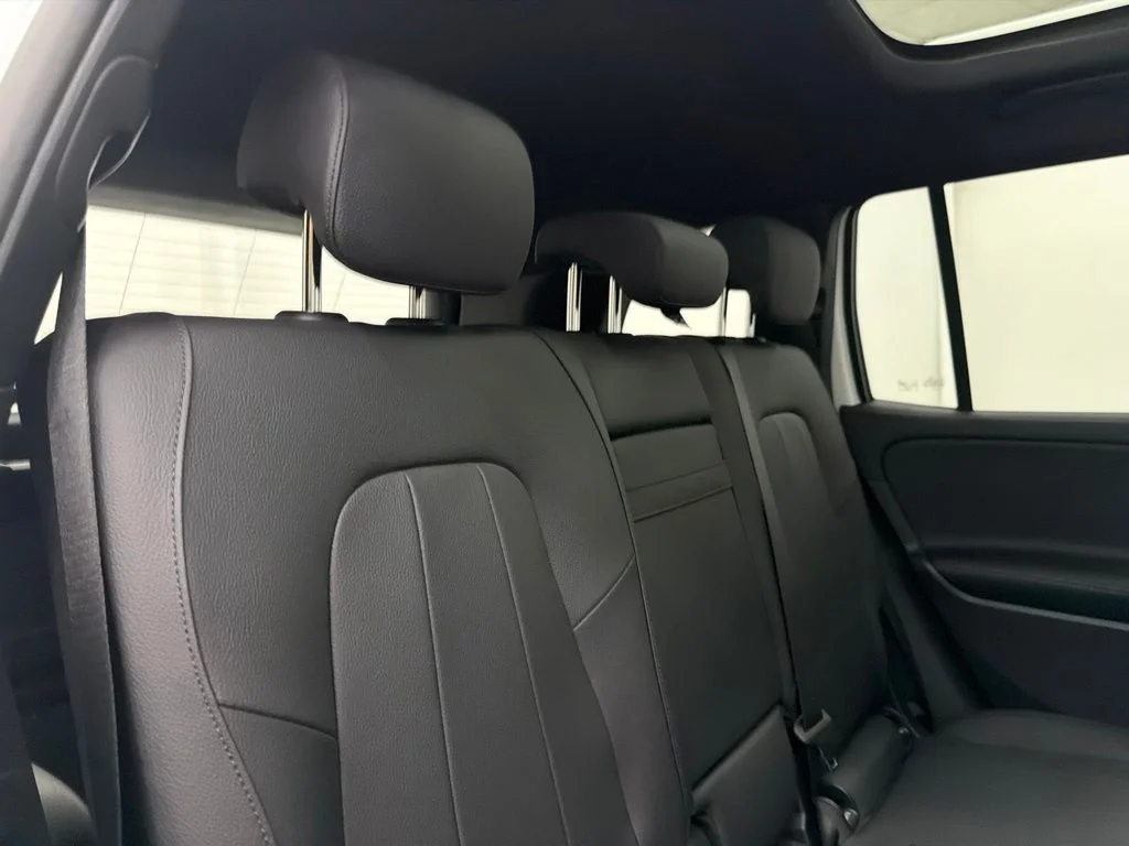 New 2026 White Mercedes-Benz GLB 250 image 25