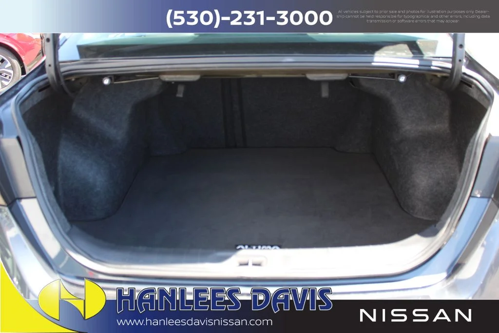 Used 2021 Blue Nissan 2.5 SV image 10