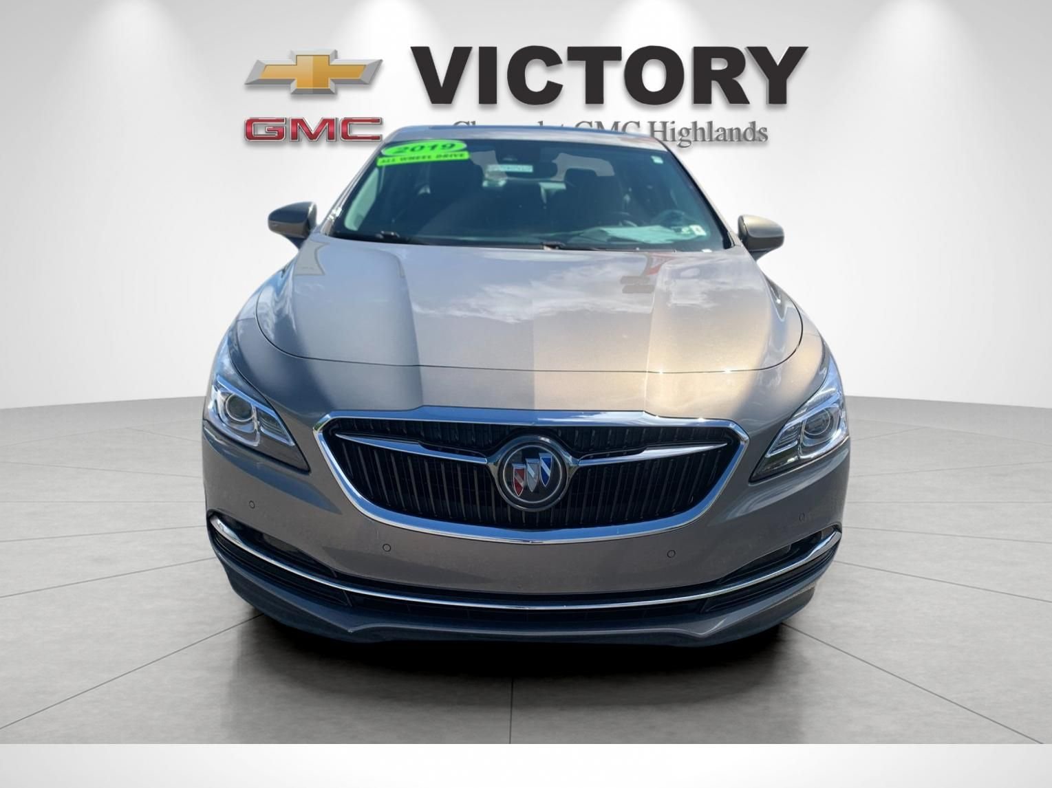 Used 2019  Buick Premium I Group image 8