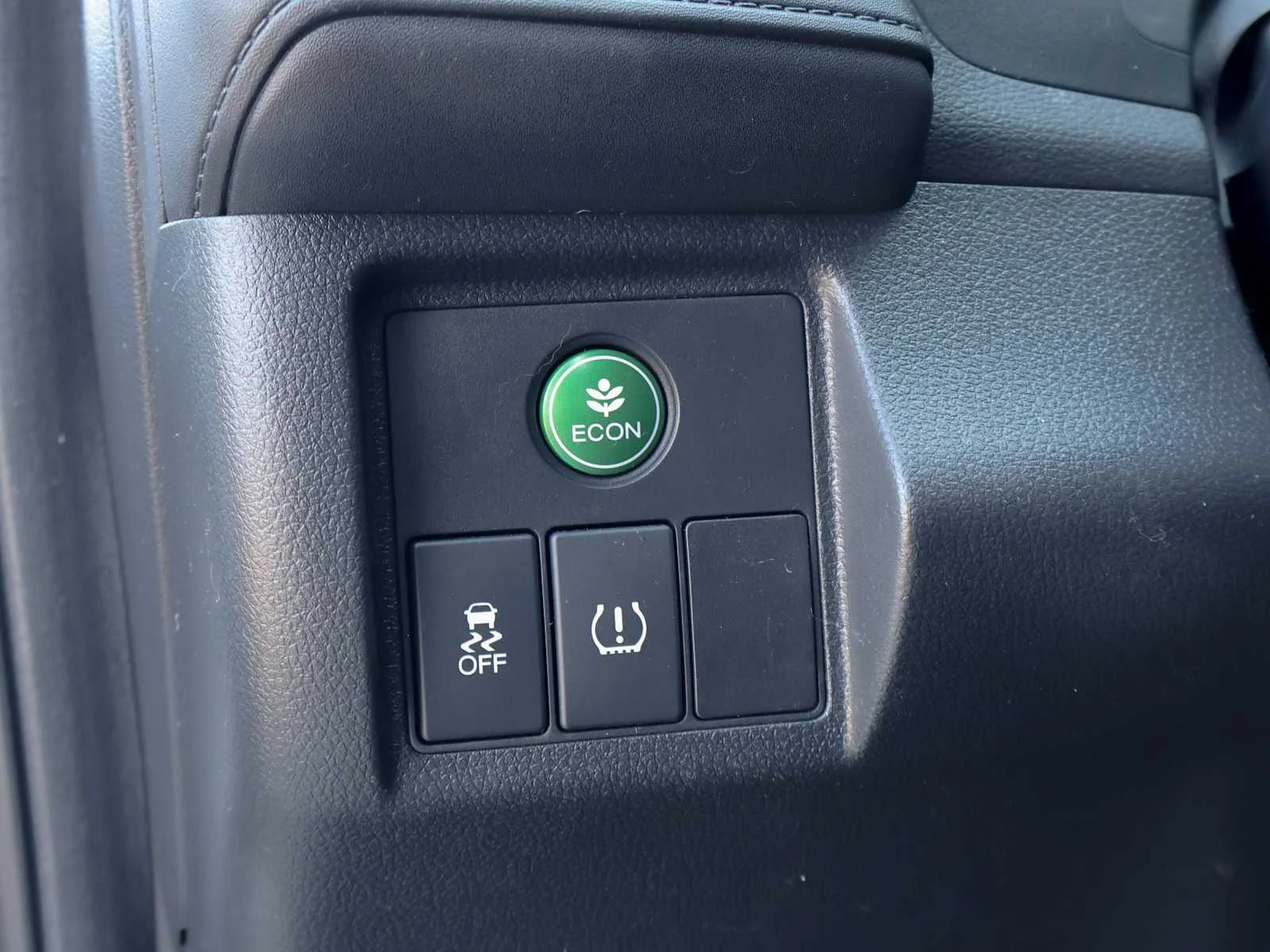 Used 2019 Lunar Silver Metallic Honda Sport image 15