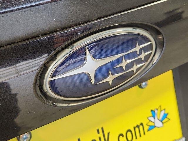 Used 2018 Gray Subaru 2.0i Limited image 30