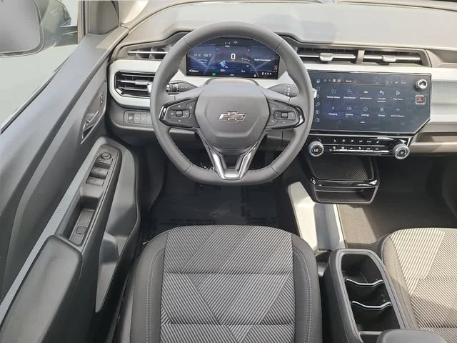 New 2027 Mosaic Black Metallic Chevrolet LT image 11