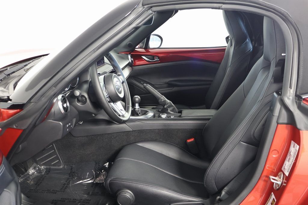 2025 Mazda MX-5 Miata Grand Touring - Photo 12