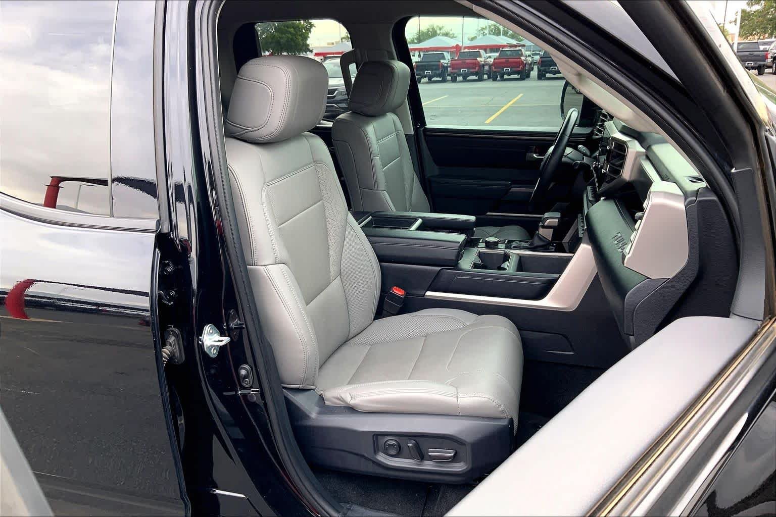 Used 2024 Midnight Black Metallic Toyota SR5 image 9