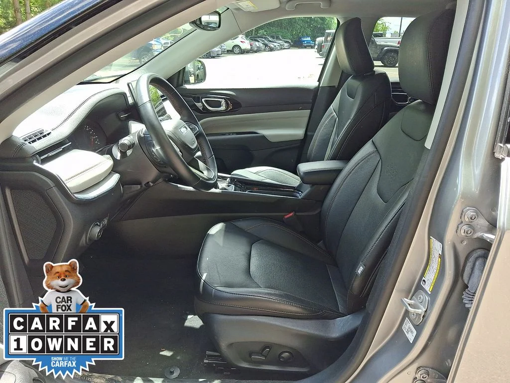 Certified Used 2022 Silver Jeep Limited image 13