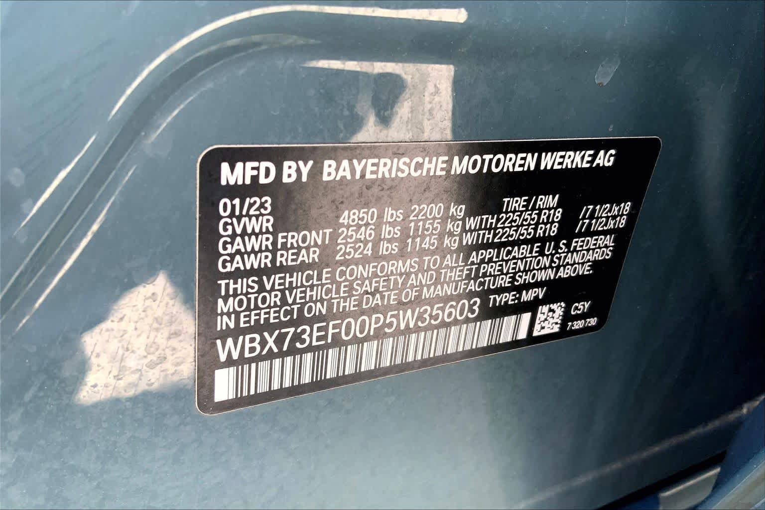 Used 2023 Cape York Green Metallic BMW xDrive28i image 32