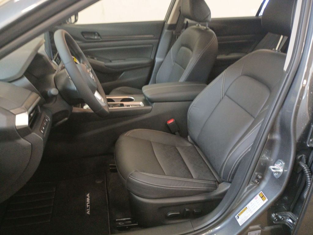 New 2026 Gray Nissan 2.5 SV image 12