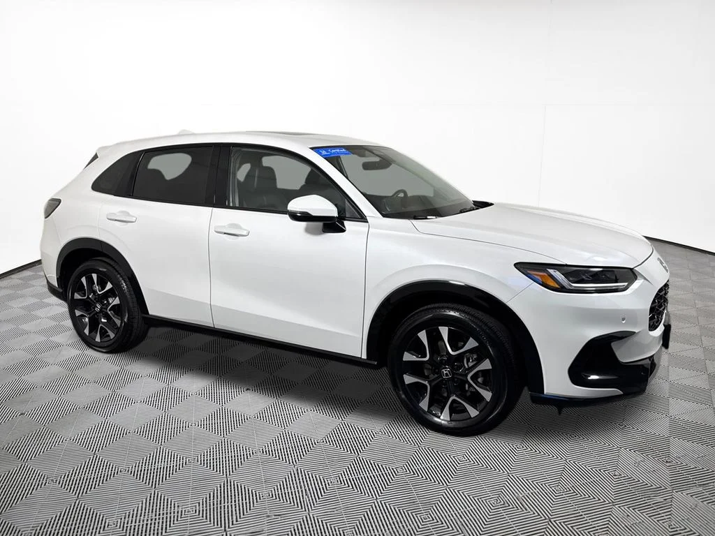 Certified Used 2026 Platinum White Pearl Honda AWD EX-L image 5