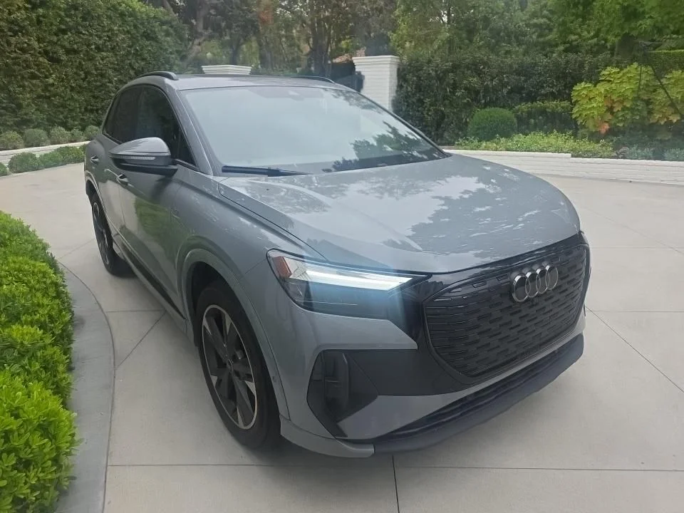 Used 2023 Gray Audi Premium Plus image 3