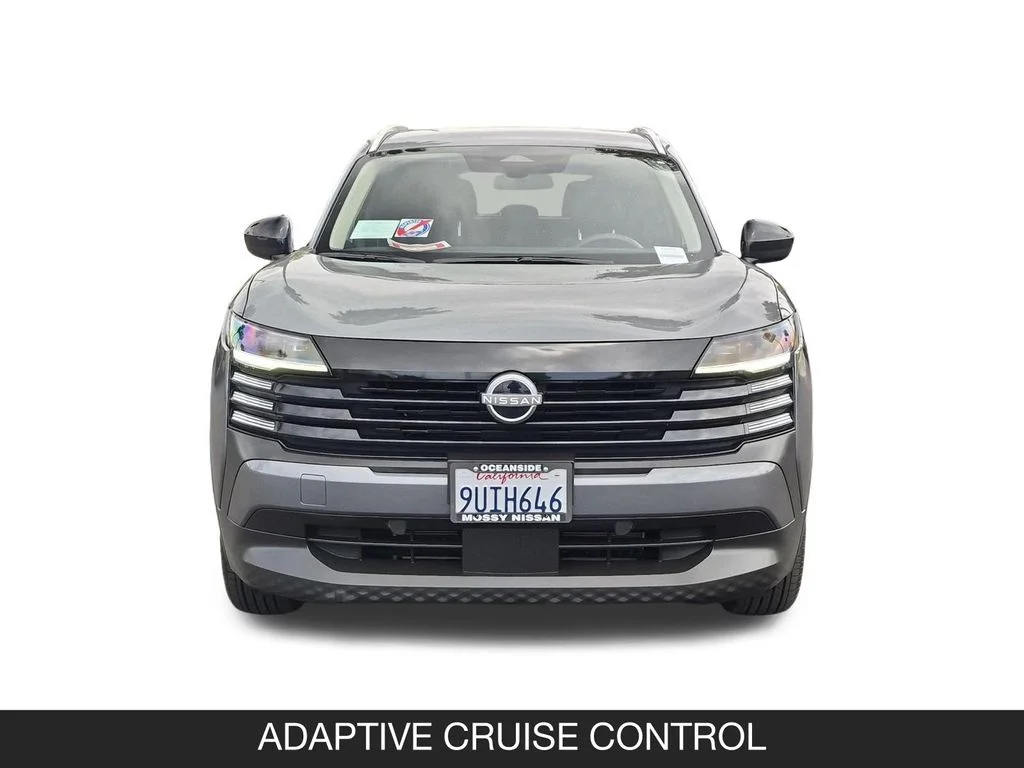 Used 2026 Gray Nissan SV image 4