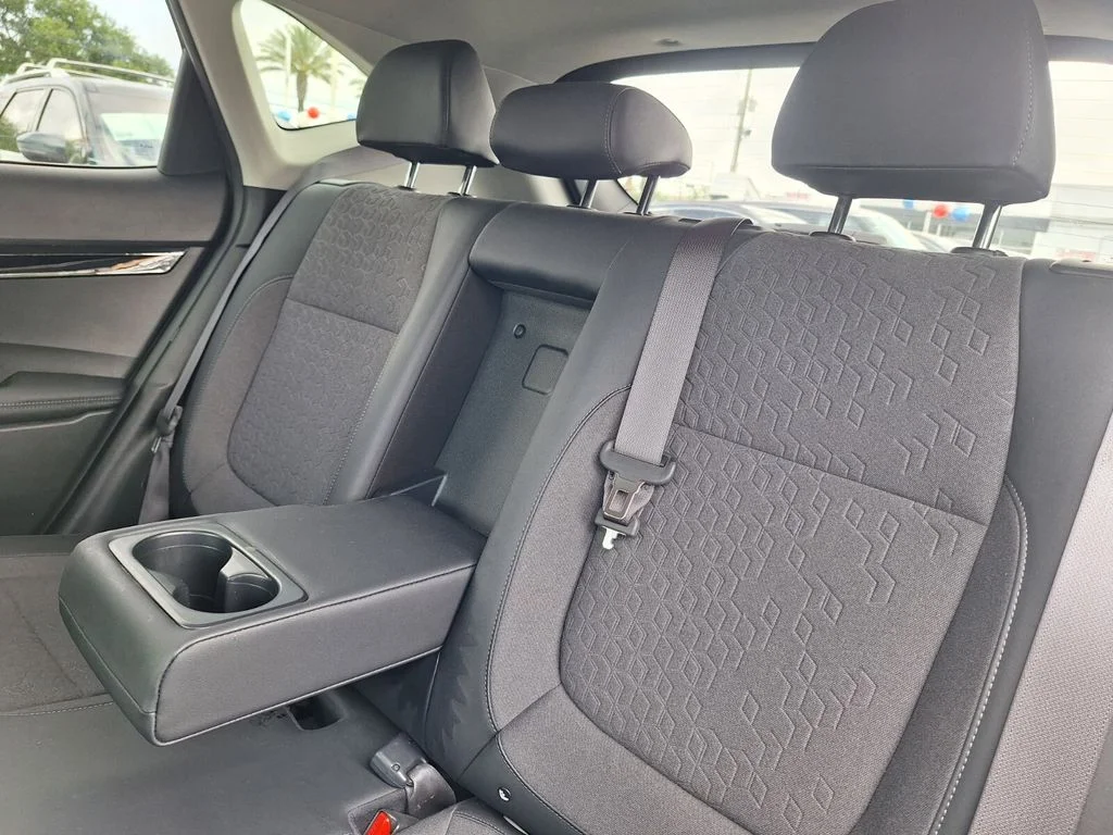 Used 2024 White Kia S image 22