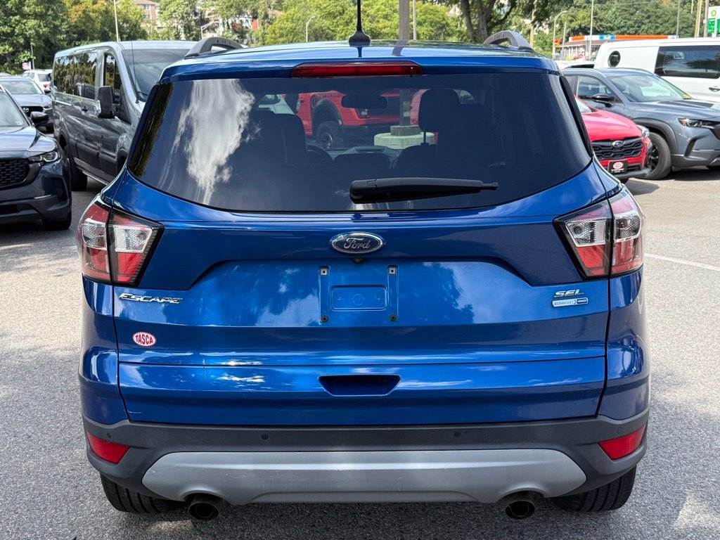 Used 2018 Blue Ford SEL image 8