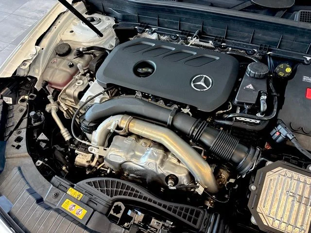 New 2026 White Mercedes-Benz GLB 250 image 34