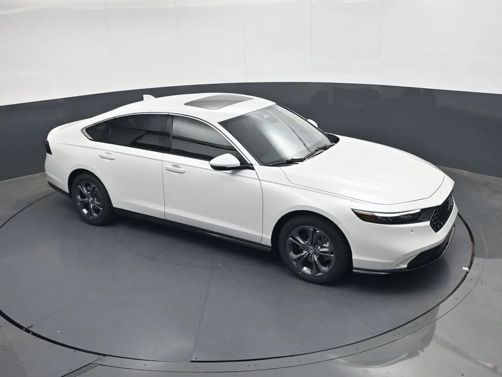 New 2026 Platinum White Pearl Honda EX-L image 18