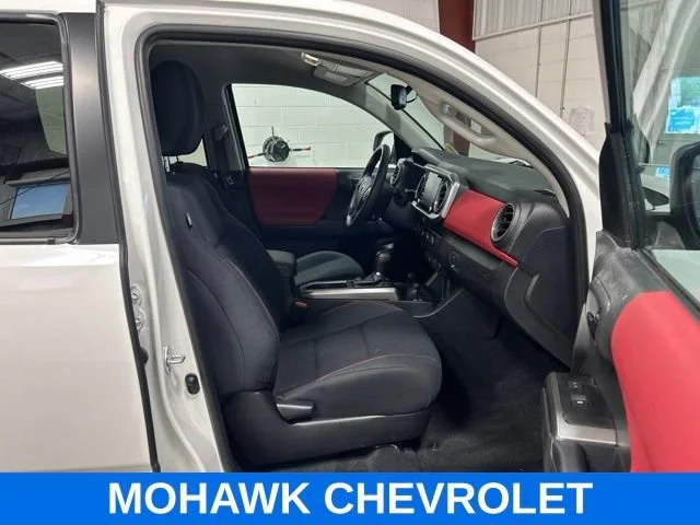 Used 2023 White Toyota SR5 V6 image 12