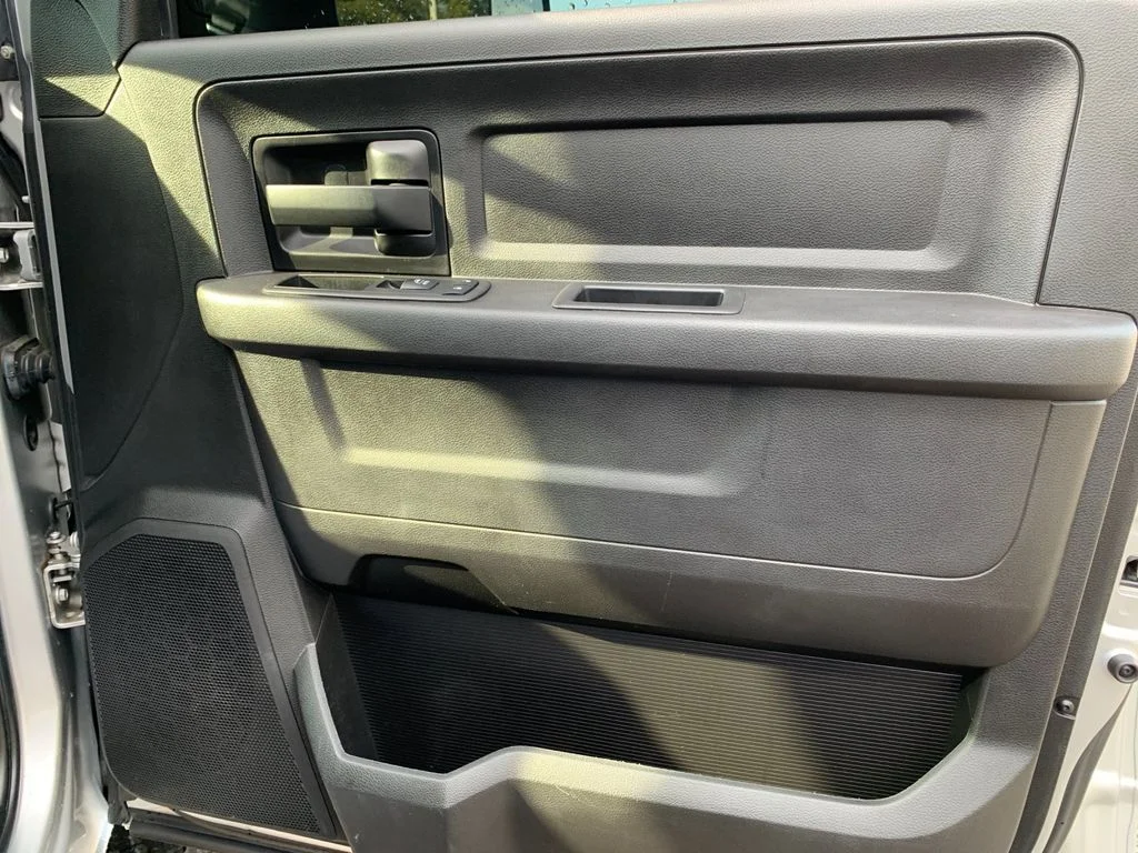 Used 2018 Silver Ram Tradesman image 19