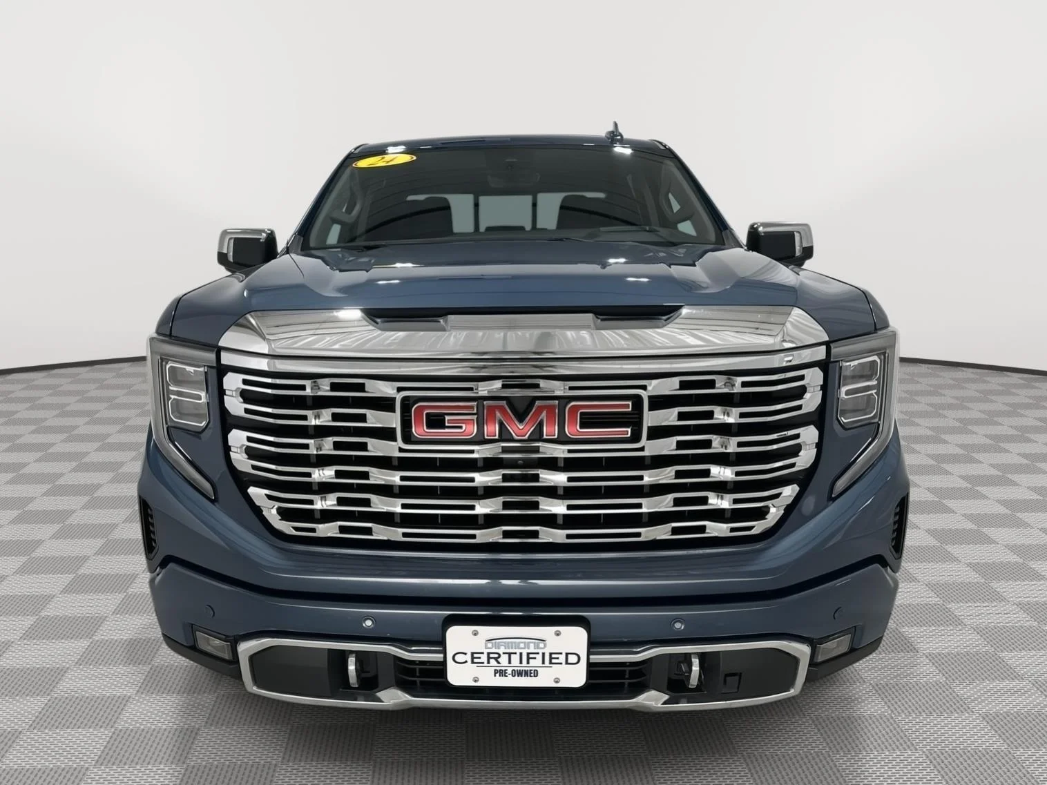 Used 2024 Downpour Metallic GMC Denali image 8