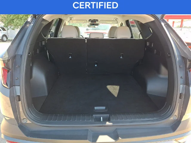 Used 2025 Gray Hyundai SEL image 29