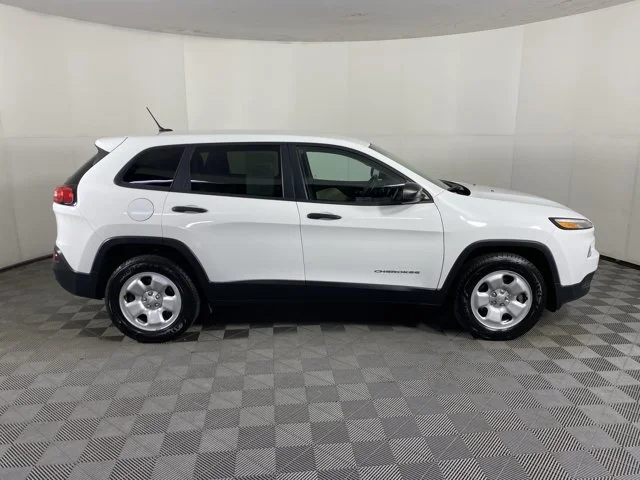Used 2017 White Jeep Sport image 4