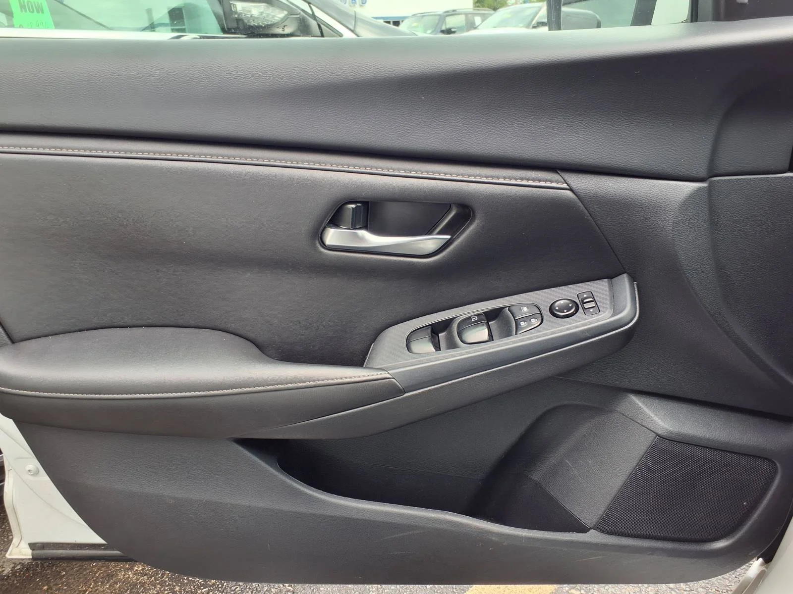 Used 2024 Aspen White Tricoat Nissan SV image 19