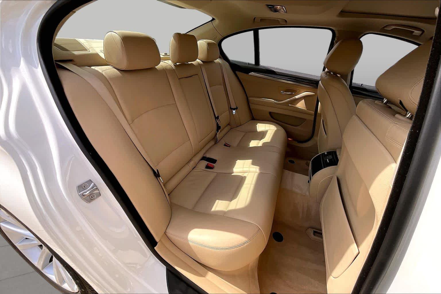 Used 2014 Alpine White BMW 535i image 17