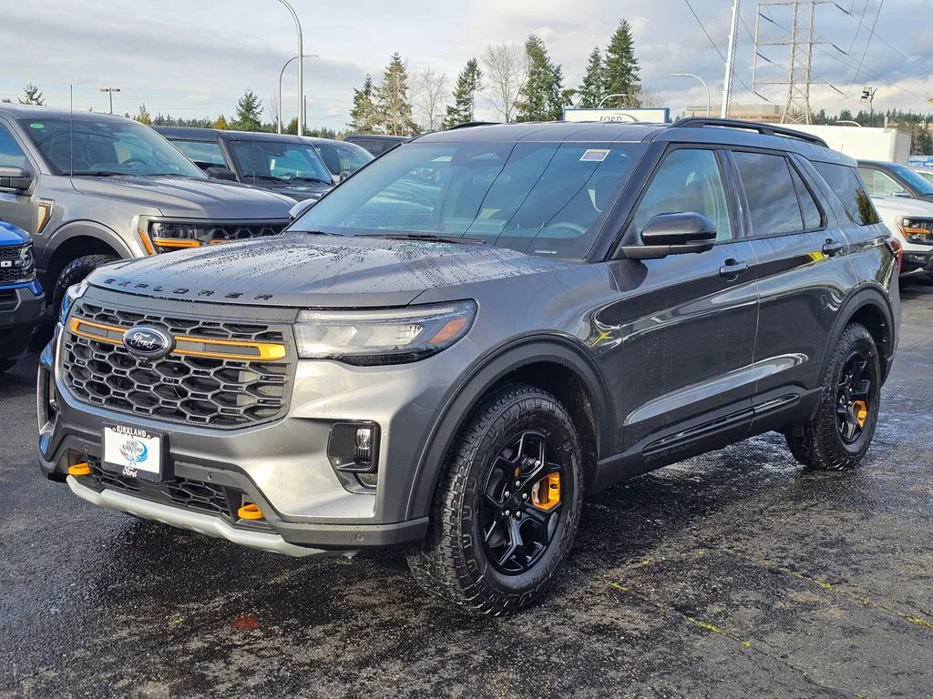 New 2026 Gray Ford Tremor image 3