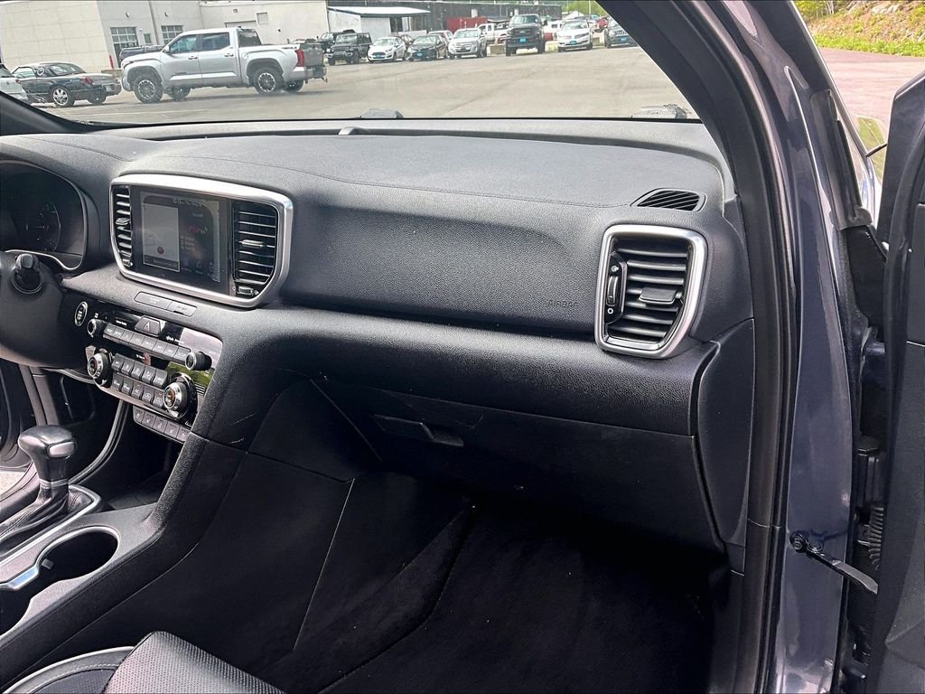 Used 2020 Pacific Blue Kia SX image 13