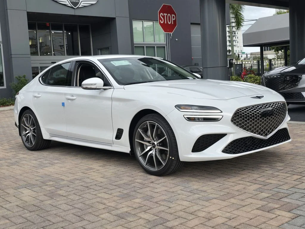 New 2026 White Genesis 2.5T image 2