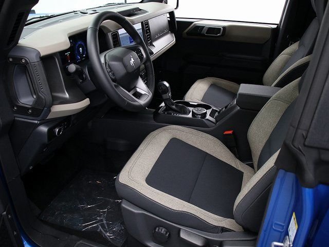 New 2025 Velocity Blue Metallic Ford Big Bend® image 10