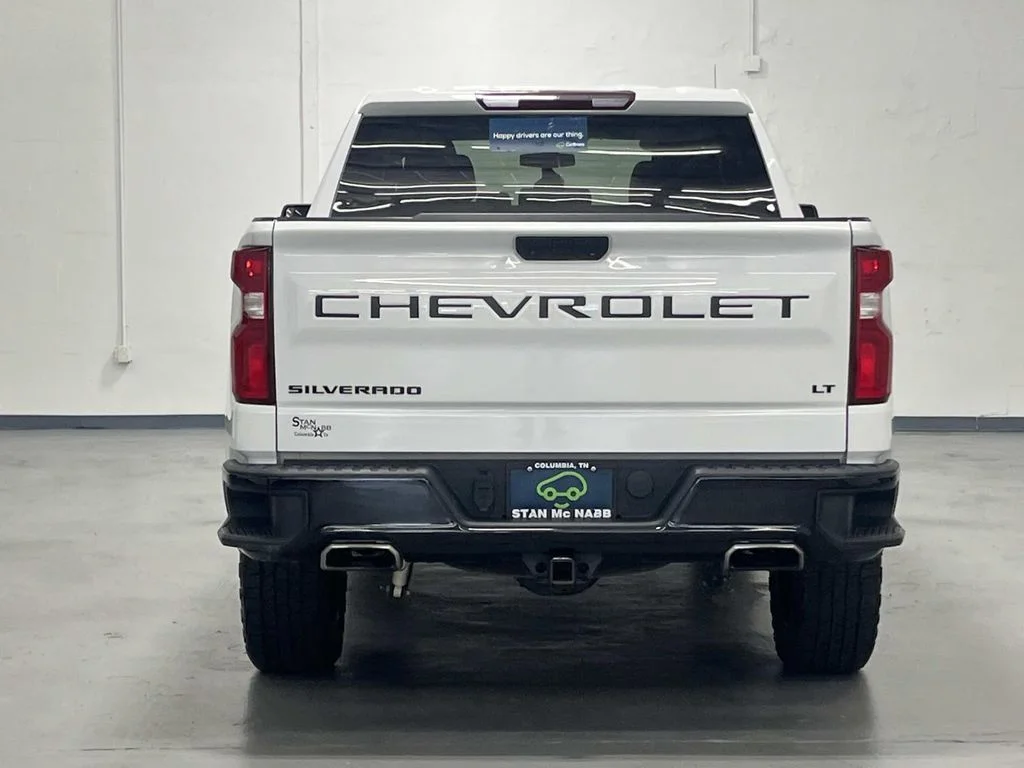 Used 2021 SUMMIT WHITE Chevrolet LT Trail Boss image 7