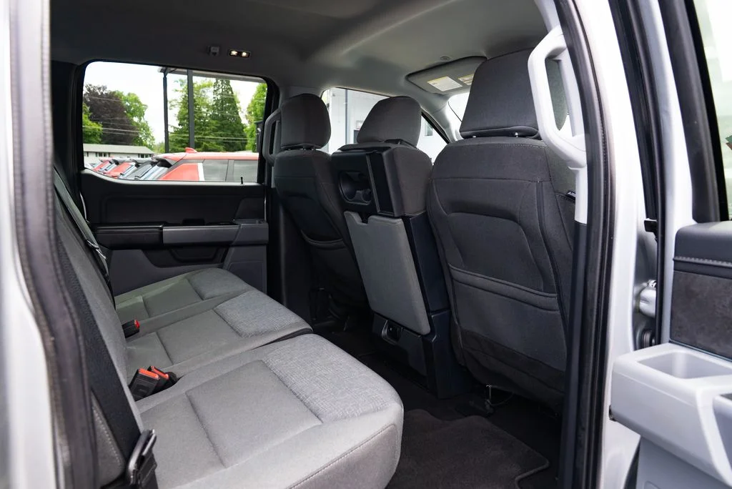 Used 2024 Gray Ford XLT image 23