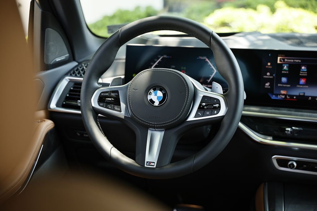 Used 2026 Tanzanite Blue II Met BMW xDrive40i image 28