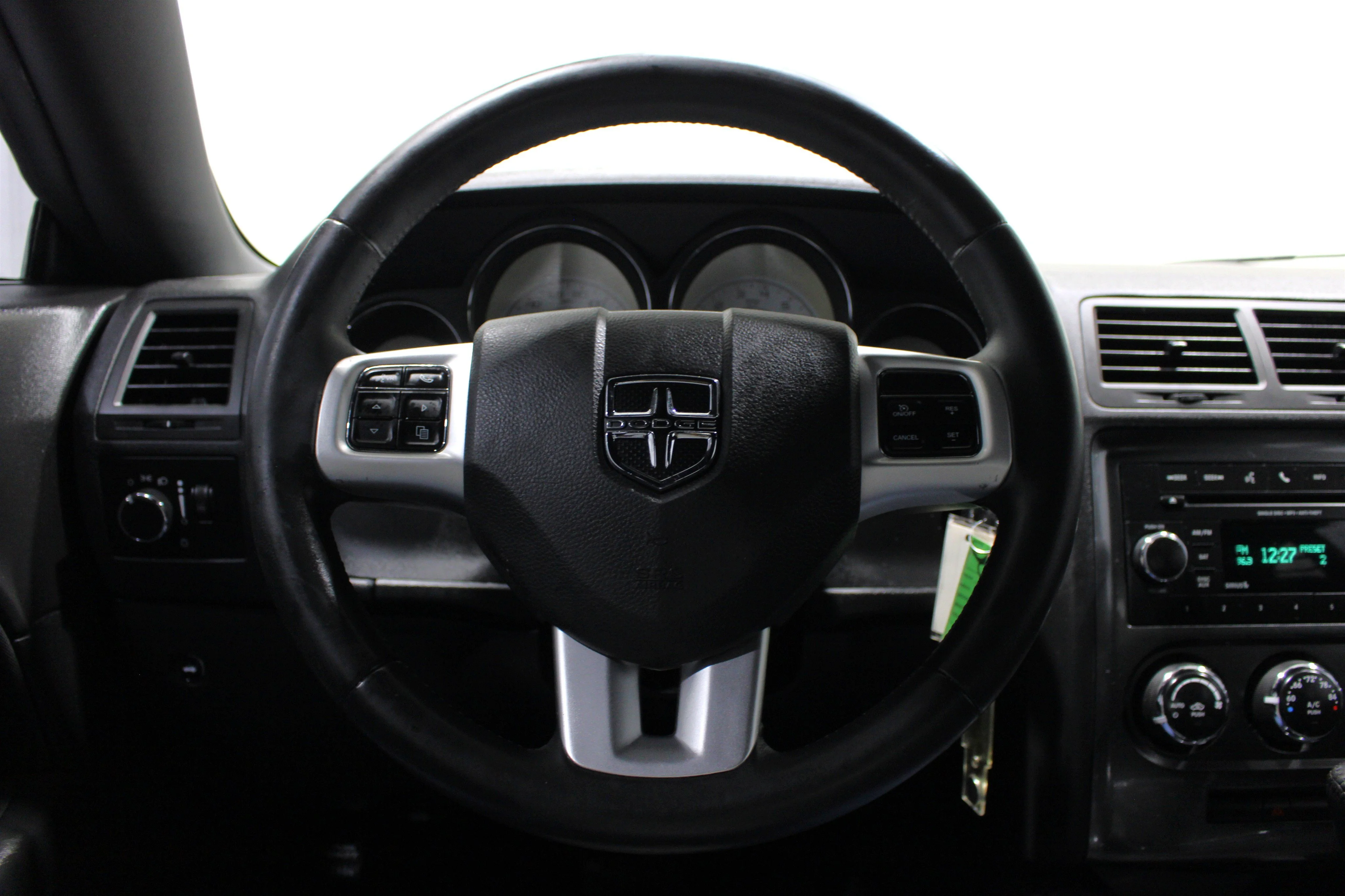 2014 Dodge Challenger SXT - Photo 10