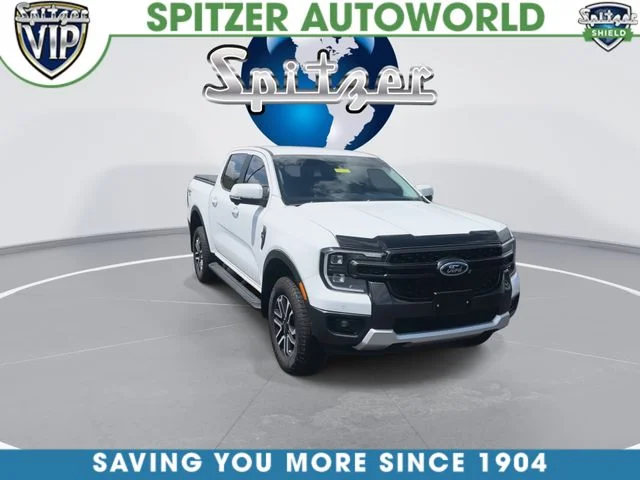 Used 2024  Ford Lariat image 3