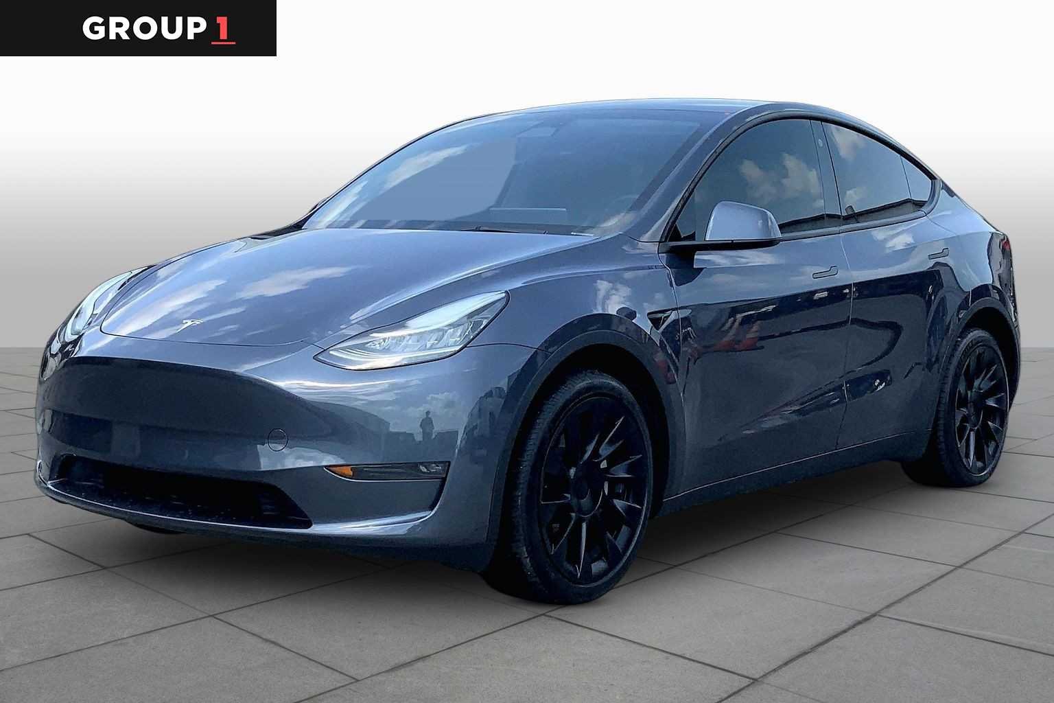 2023 Tesla Model Y Long Range Dual Motor All-Wheel Drive's photo