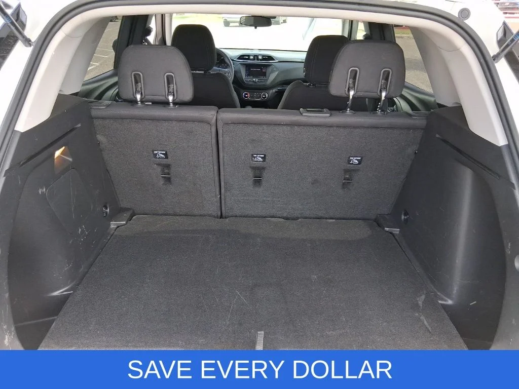 Used 2023 White Chevrolet LT image 6
