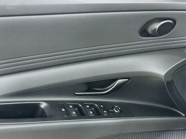 New 2026 Hyundai ELANTRA SEL Sport