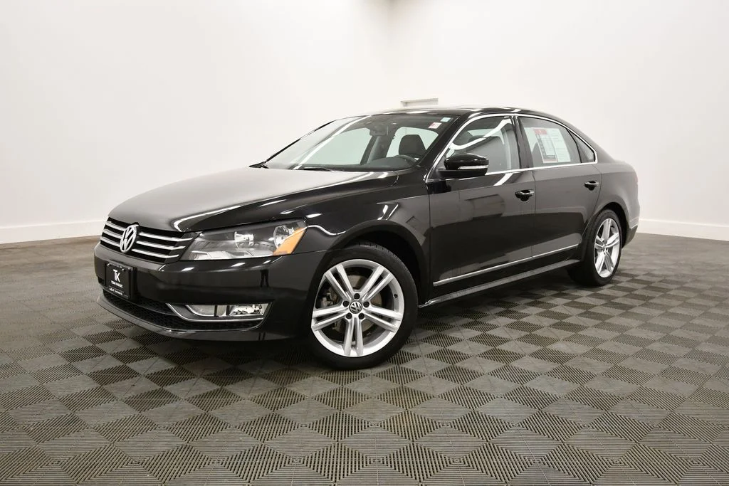 Used 2015 Volkswagen Passat SE with VIN 1VWBS7A3XFC018773 for sale in Rochester, Minnesota