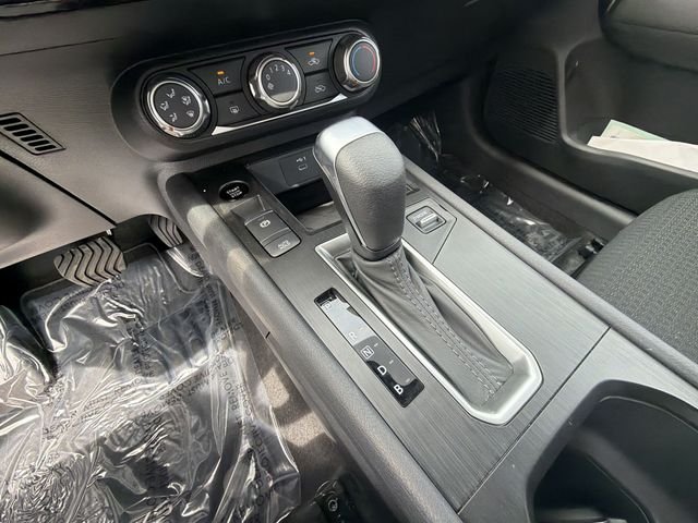 2026 Nissan KICKS S - Photo 19