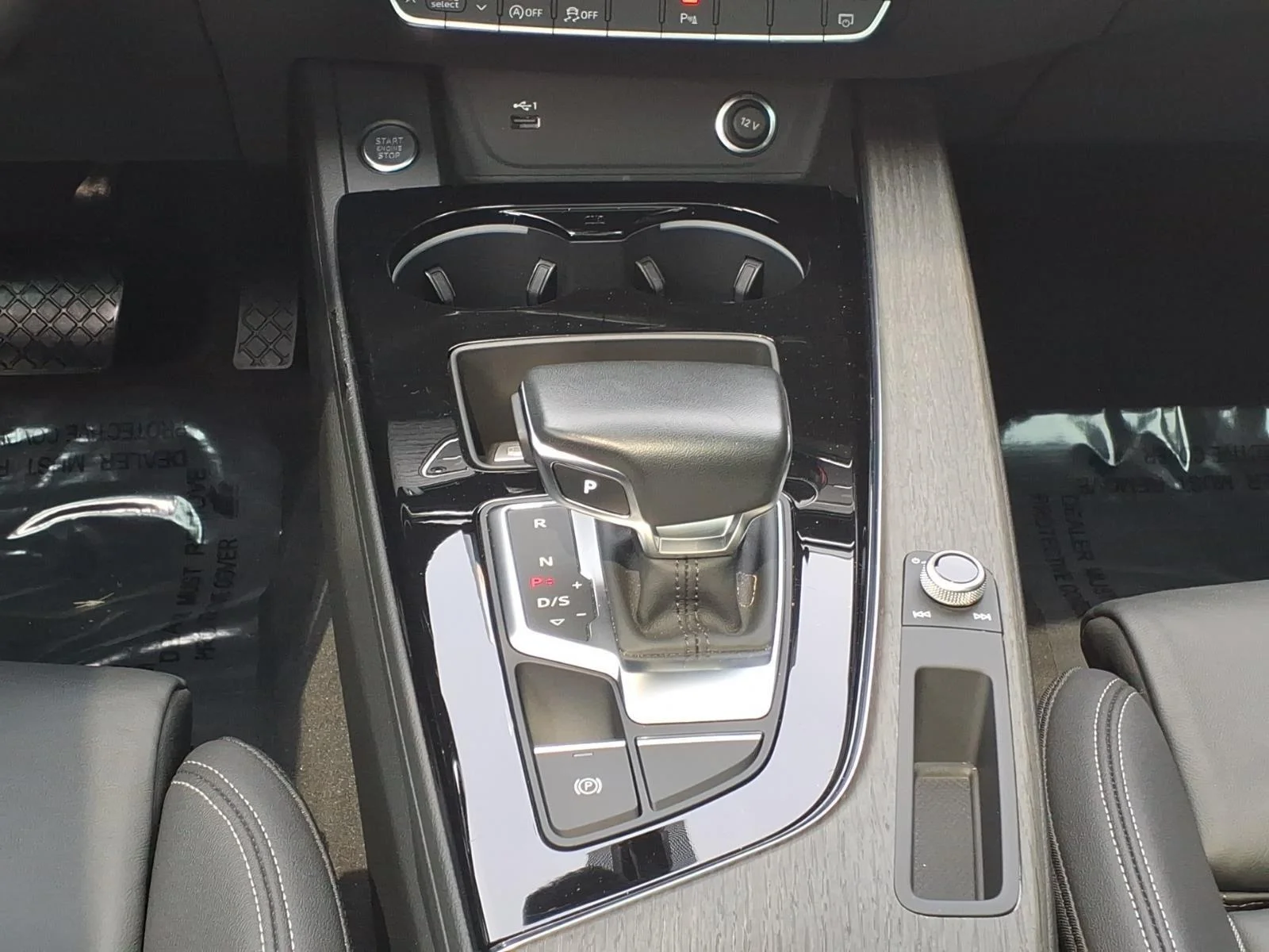 Certified Used 2023 Daytona Gray Pearl Effect Audi S line Premium image 18