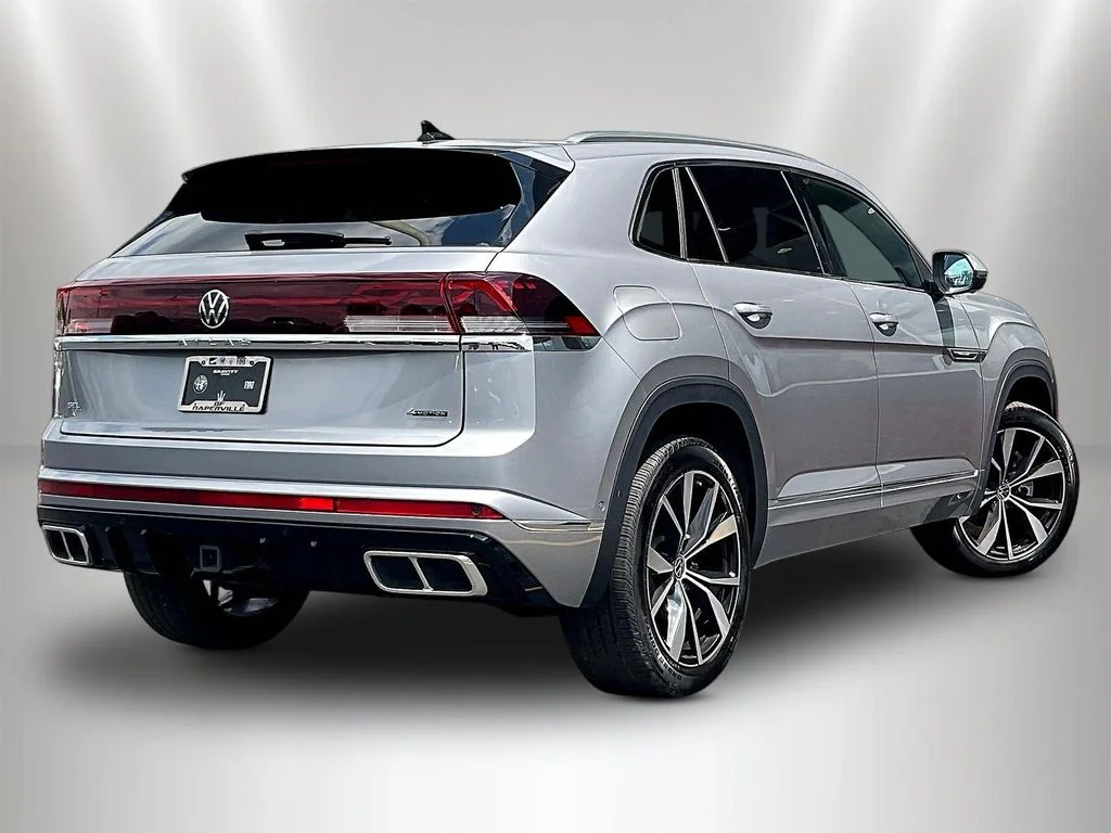 Used 2025 Silver Mist Metallic Volkswagen 2.0T SEL Premium R-Line image 6