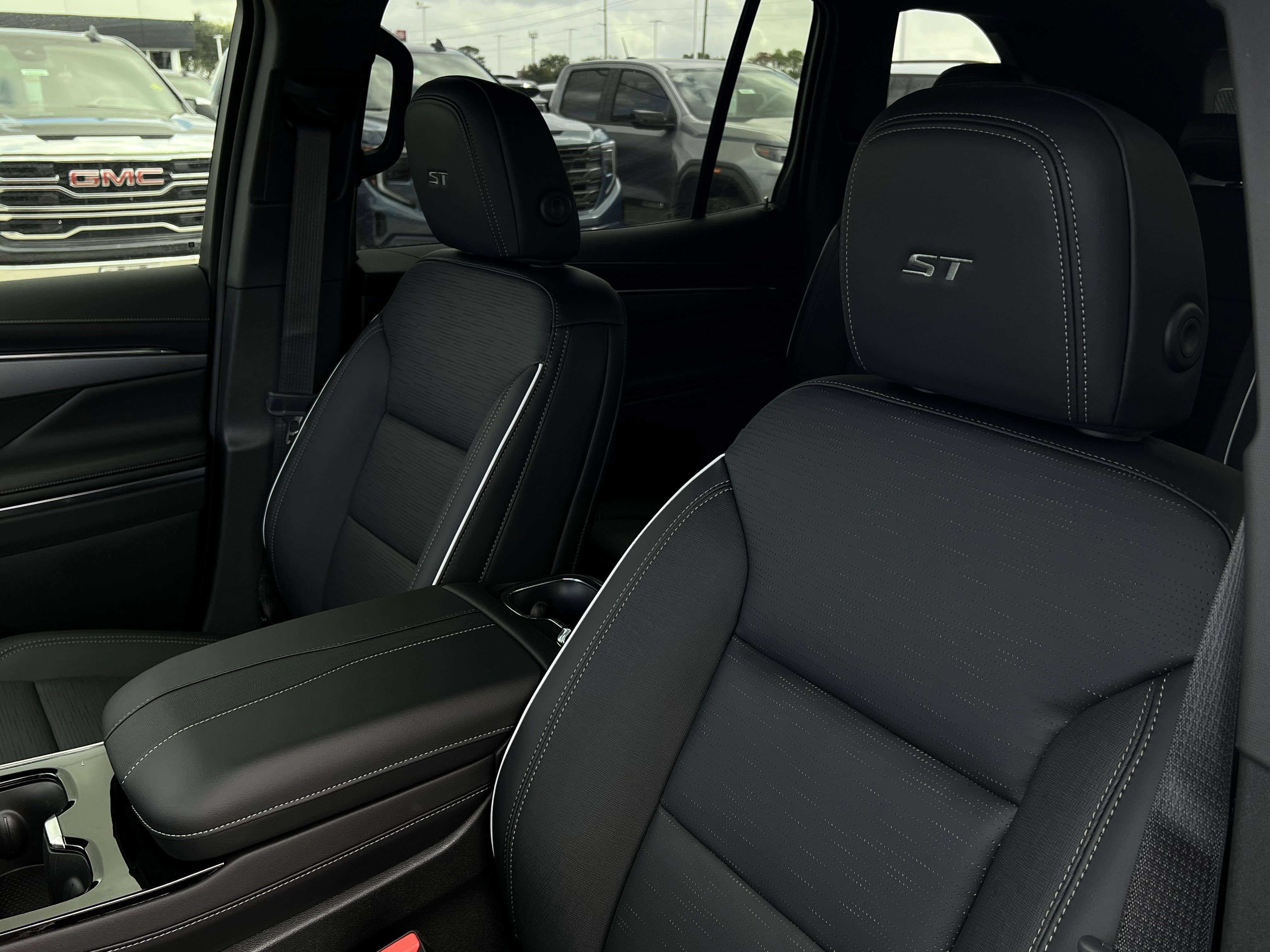 2026 Buick Enclave Sport Touring - Photo 21